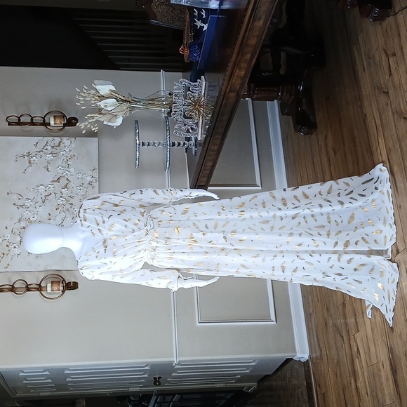 Elegant White And Gold Surplice Floor-Length Dress By Miss Ord. Size S - Picture 13 of 17